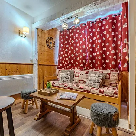 Modern 2br For 6 - Ski-in Ski-out Access, Rue Caron, *