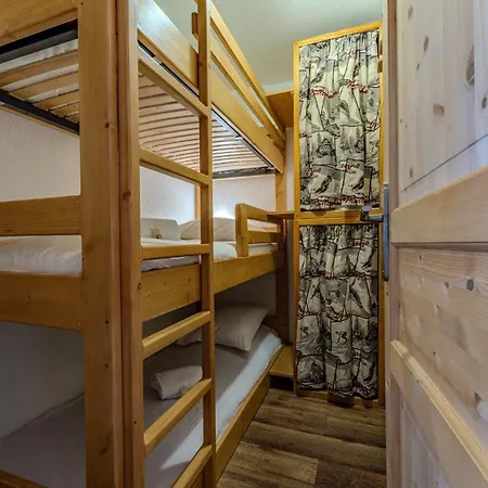 Modern 2br For 6 - Ski-in Ski-out Access, Rue Caron, Валь-Торанс